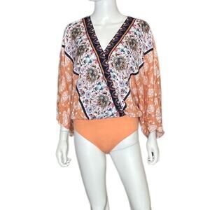 Entro Addison Floral V-Neck Bodysuit Dusty Peach Women’s Sz S